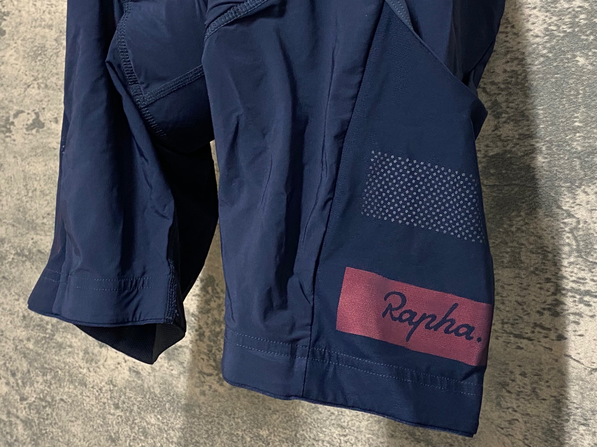 Rapha カーゴビブショーツ XS 美品 WSC02XX_BBK_Womens-Core-Cargo-