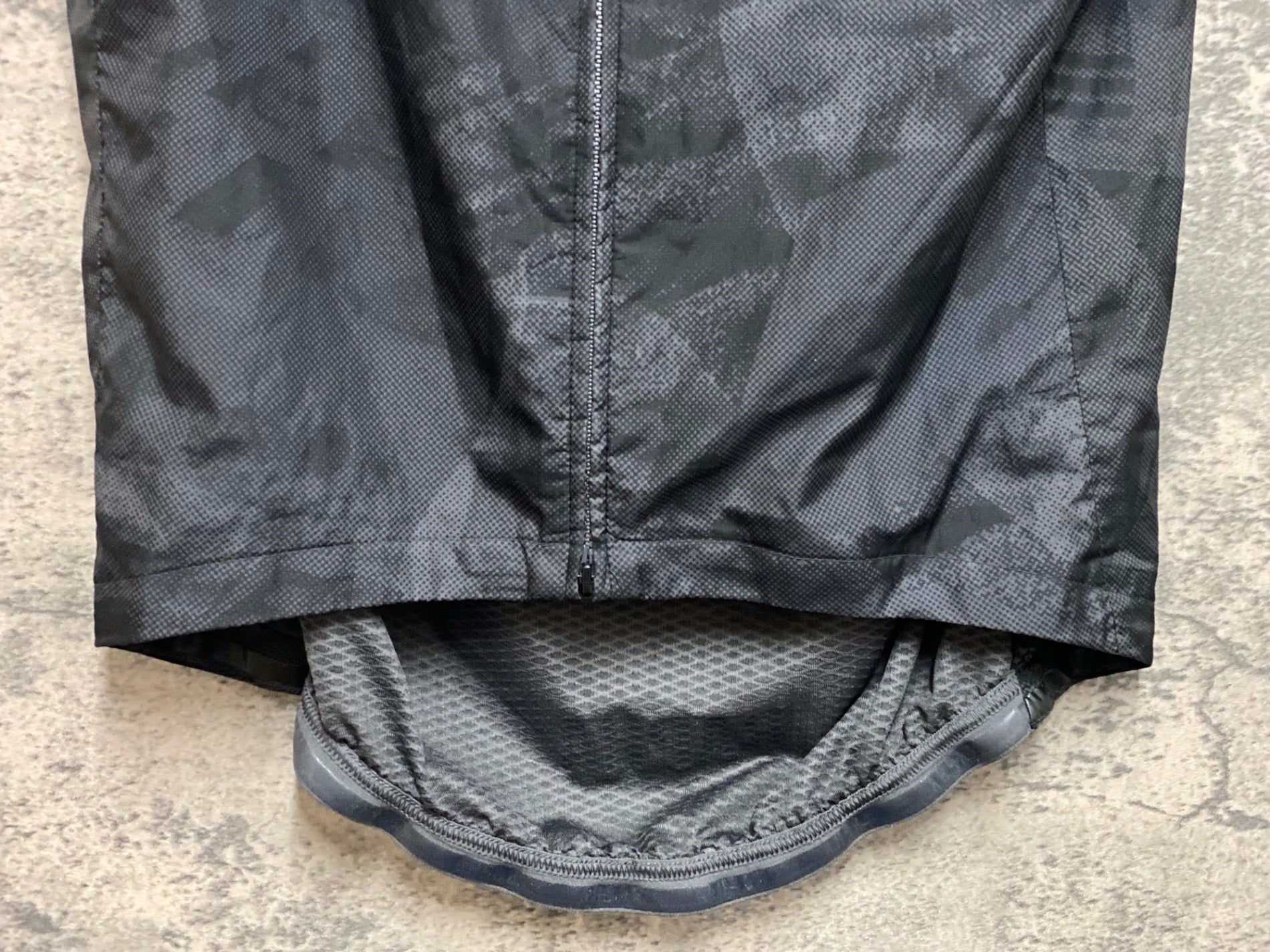 JM642 ラファ Rapha PRO TEAM LIGHTWEIGHT GILET ROAD GRAFFITI ジレ