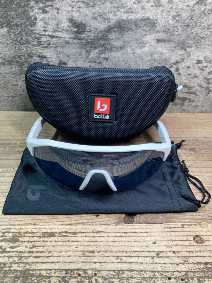 JI129 ボレー bolle LIGHTSHIFTER サングラス アイウェア 白
