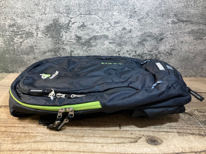 KC852 ドイター deuter COMPAC 6 リュックサック バックパック ※たばこ臭