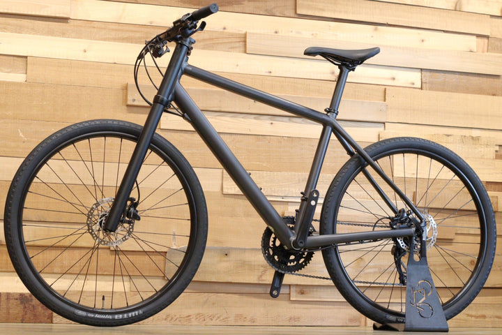 キャノンデール CANNONDALE バッドボーイ BADBOY2 2023 Mサイズ マイクロシフト 9S アルミ クロスバイク 【立川店】