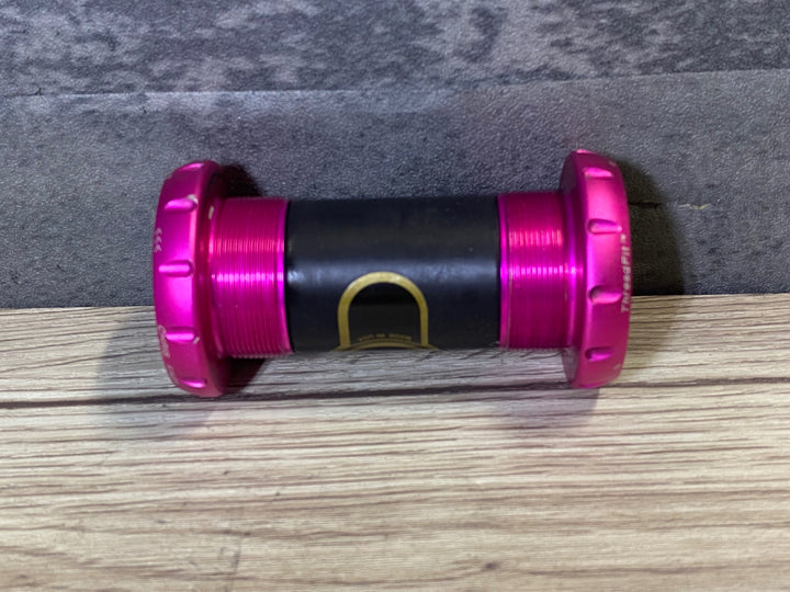 JS702 クリスキング CHRIS KING THREADFIT 30 BSA Ceramic BB ボトムブラケット ピンク