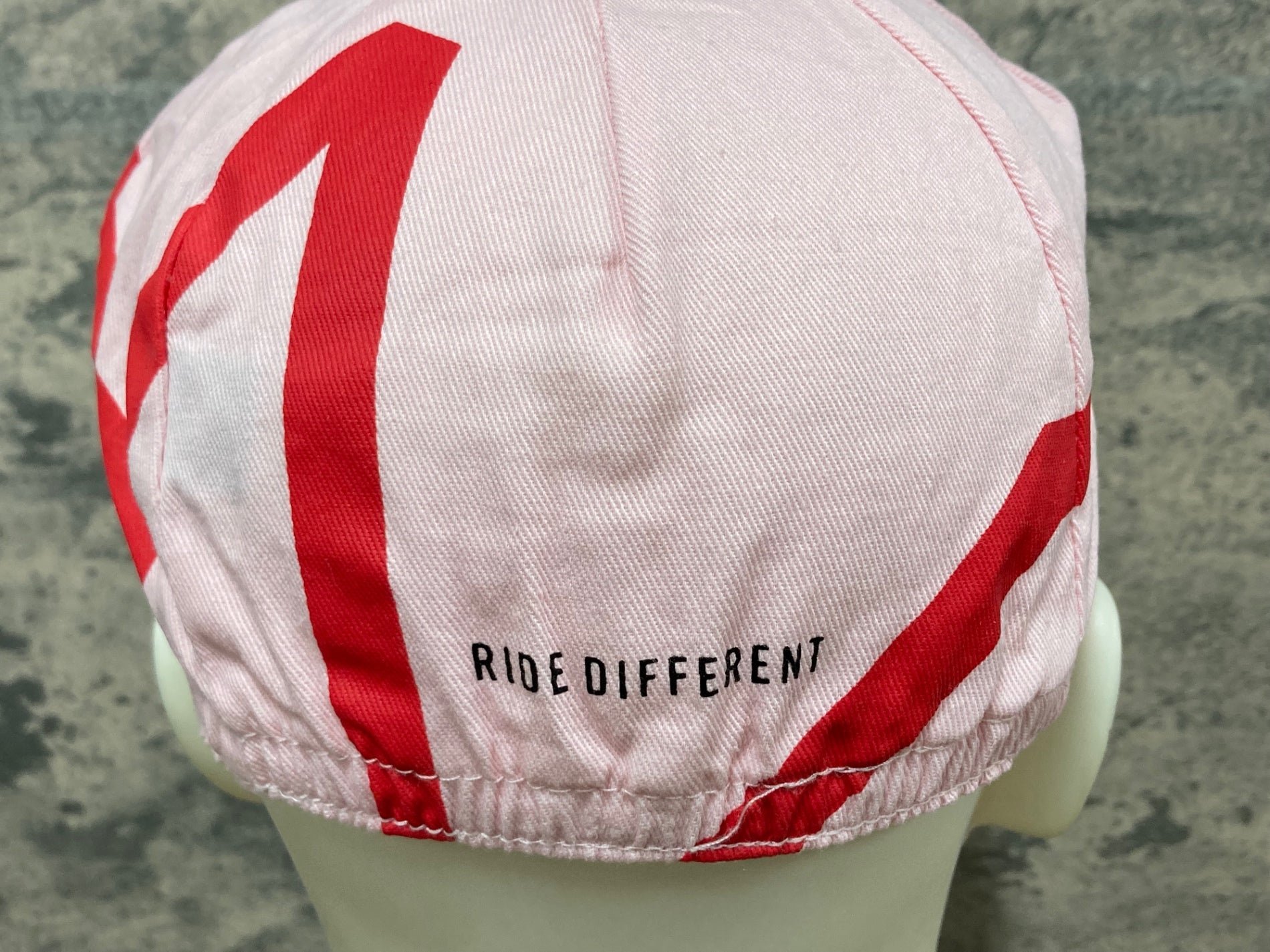 JY138 ラファ Rapha OSAKA サイクルキャップ ピンク ワンサイズ – BICI
