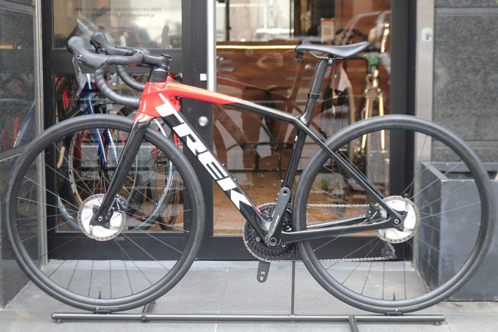 トレック TREK エモンダ EMONDA SL5 DISC 2023モデル 50サイズ シマノ 105 R7000 カーボン ロードバイク 【東京南麻布店】
