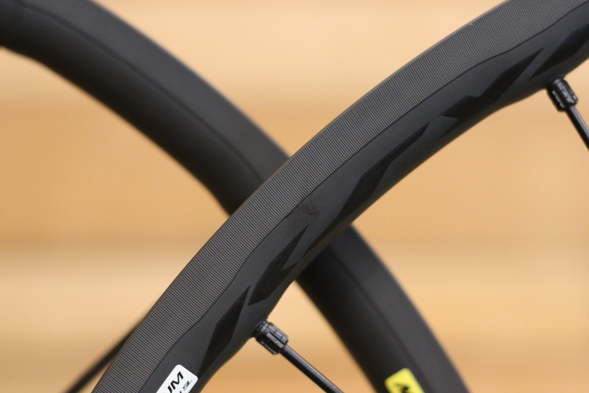 マヴィック MAVIC キシリウム プロ エグザリット KSYRIUM PRO EXALITH