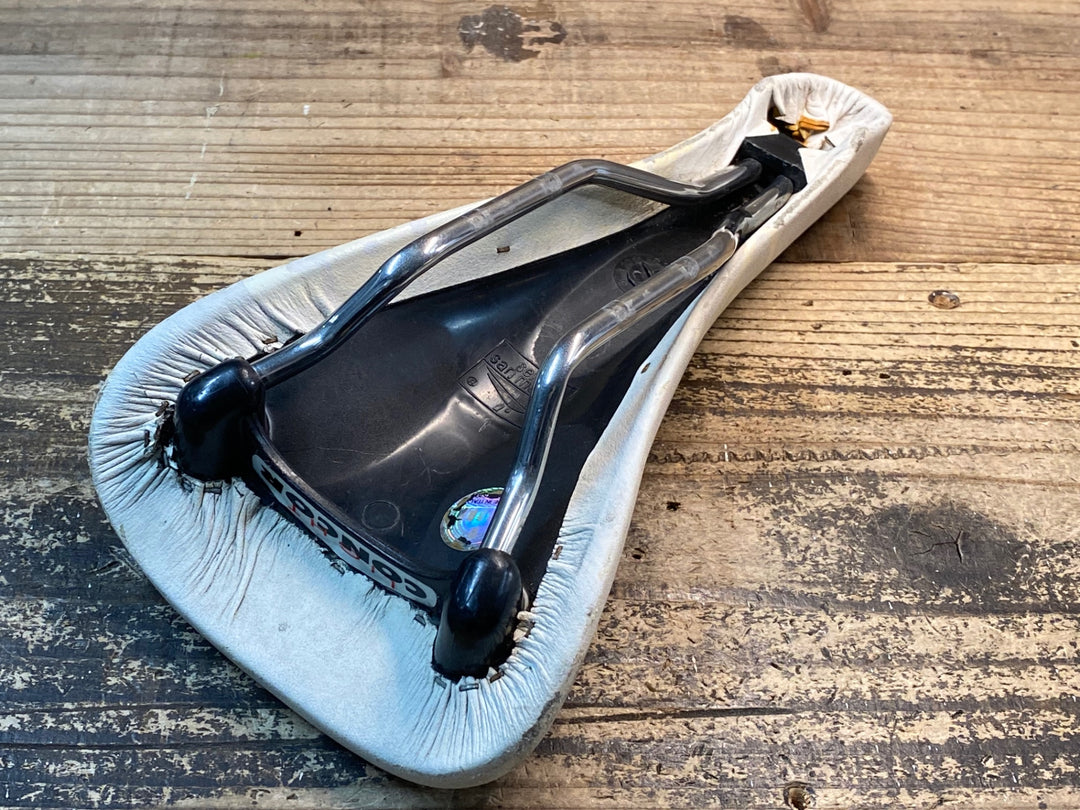 JJ445 セラサンマルコ selle sanmarco コンコール ライト　CONCOR LIGHT サドル チタンレール 白