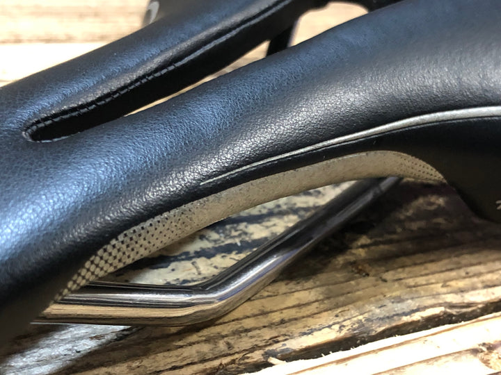 KC787 セライタリア Selle Italia フライト フロー FLITE FLOW Titanium サドル チタンレール 黒