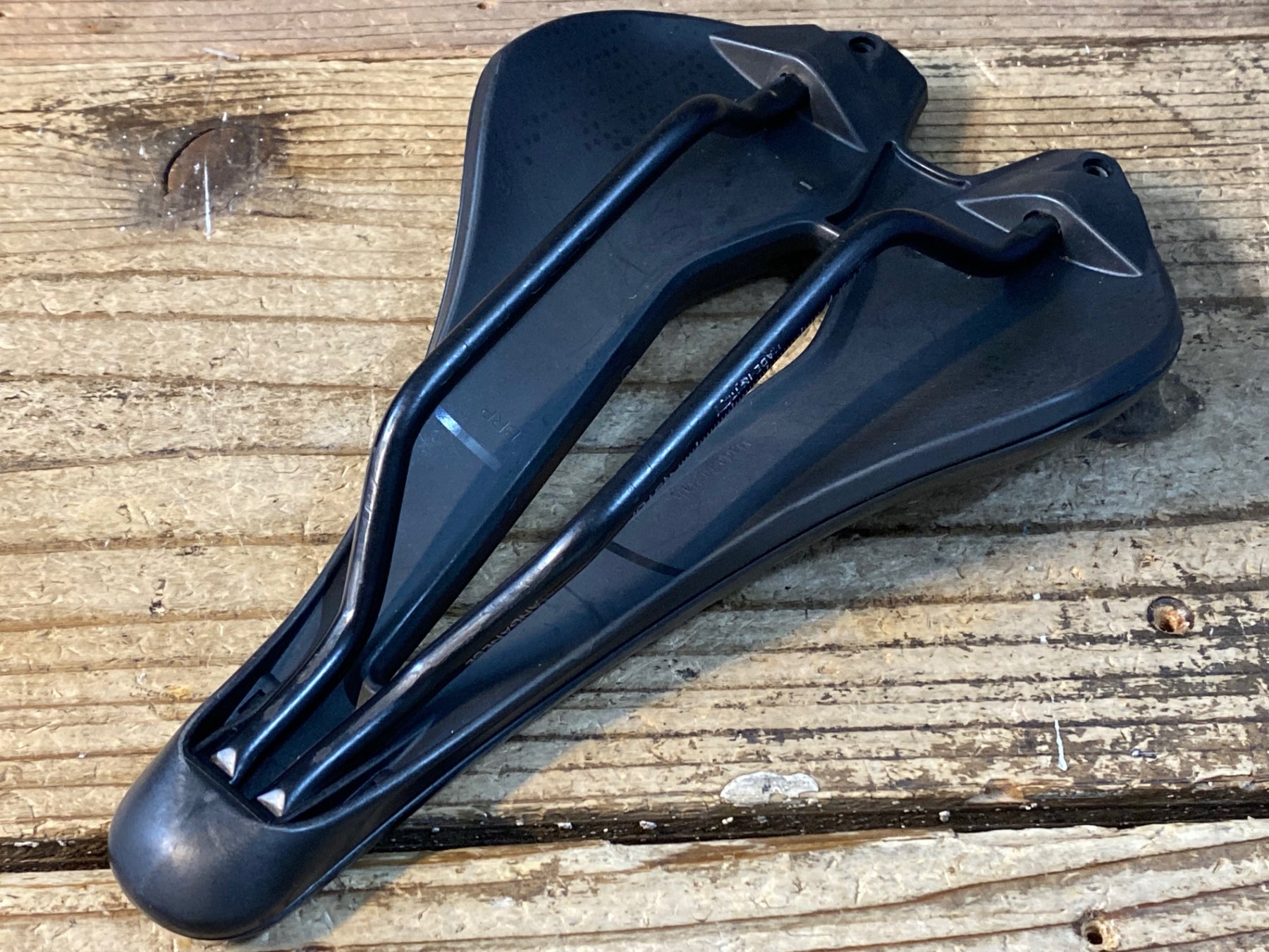 JX262 モスト MOST LYNX サドル 黒 145mm MANGANESEレール – BICI