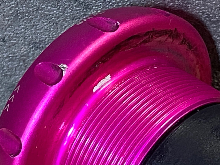 JS702 クリスキング CHRIS KING THREADFIT 30 BSA Ceramic BB ボトムブラケット ピンク