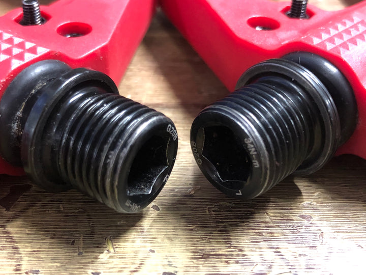 KA661 クランクブラザーズ CRANKBROTHERS Stamp 1 フラットペダル 赤