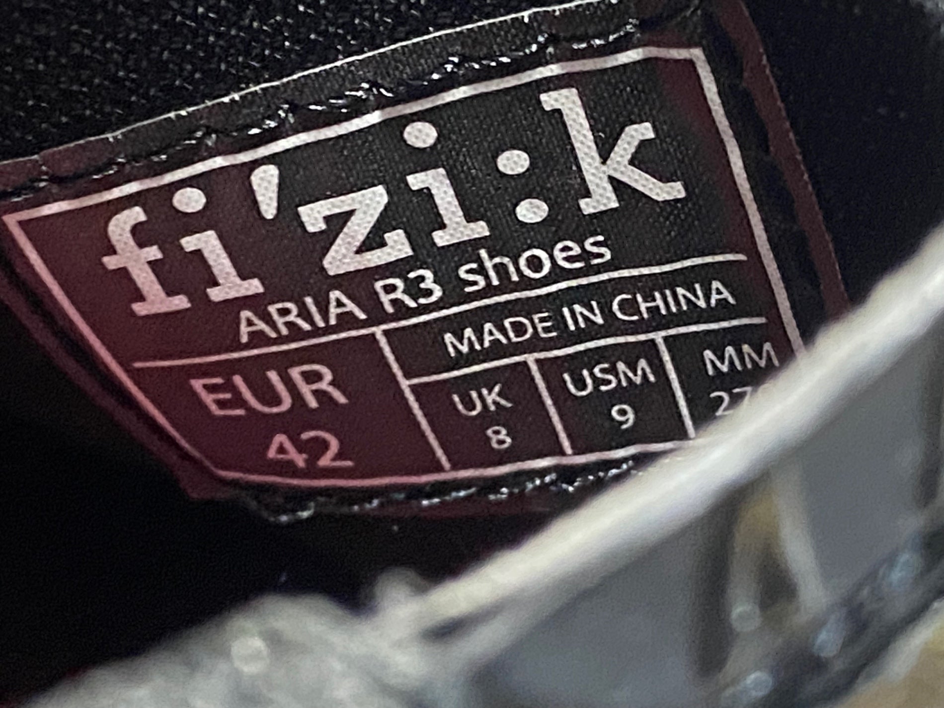 KB920 フィジーク fizik ARIA R3 ビンディングシューズ 黒 EU42 – BICI