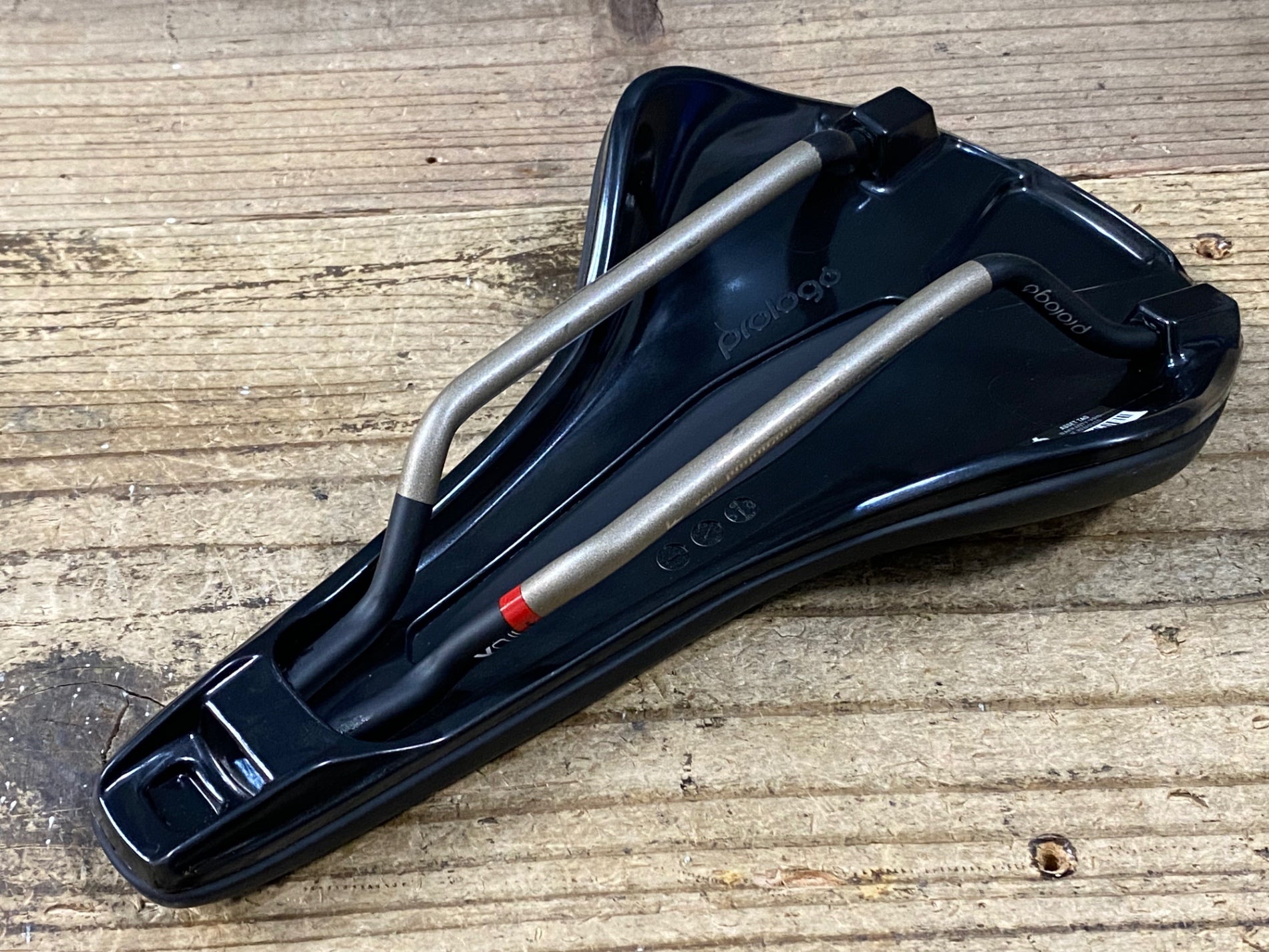 KB023 プロロゴ prologo NAGO R4 サドル 黒 137mm TinoX – BICI AMORE