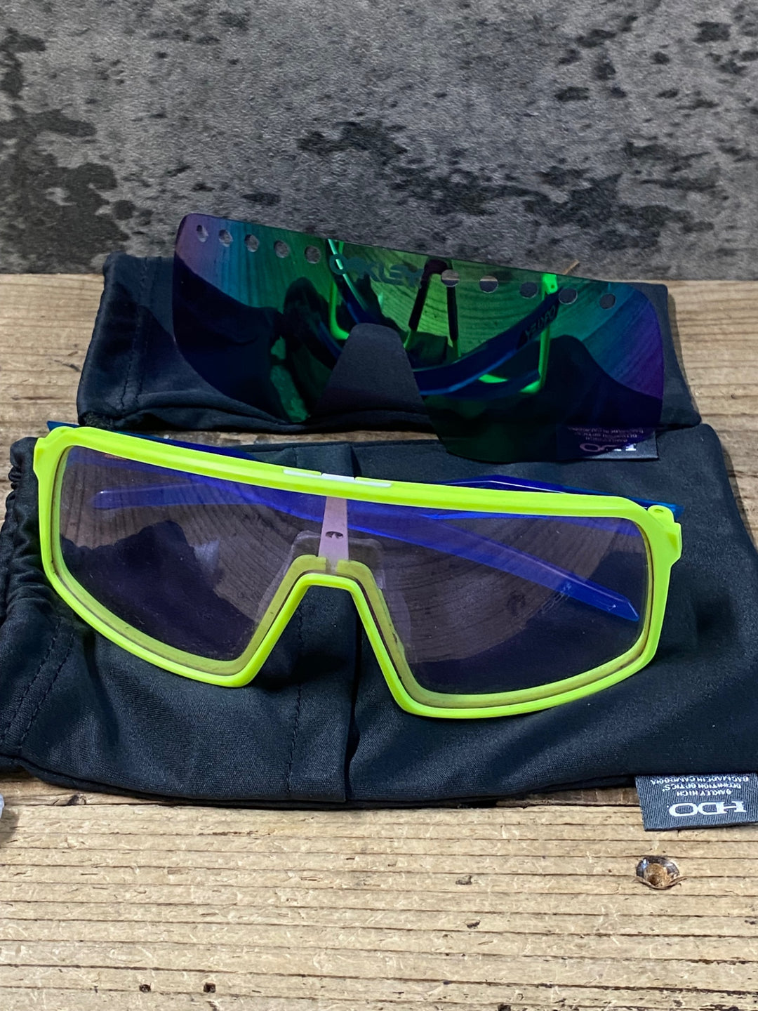 KD537 オークリー OAKLEY SUTRO サングラス アイウェア 紺黄 レンズ付属