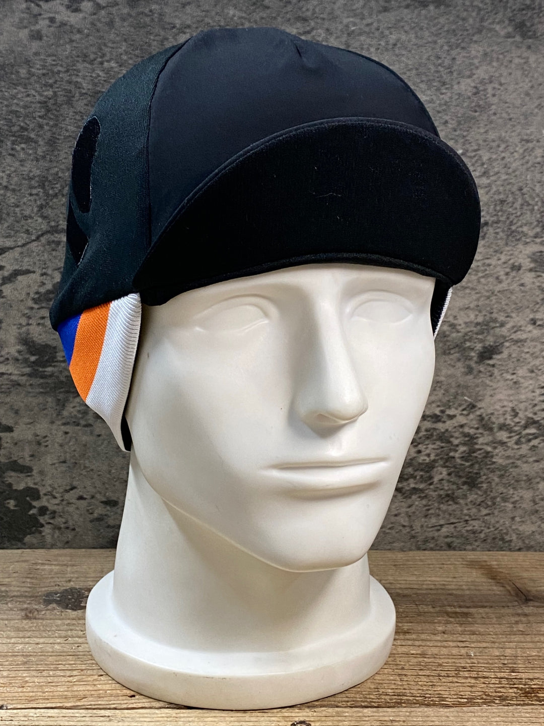 JV253 ラファ Rapha FESTIVE 500 WINTER HAT サイクルキャップ 黒 ワンサイズ