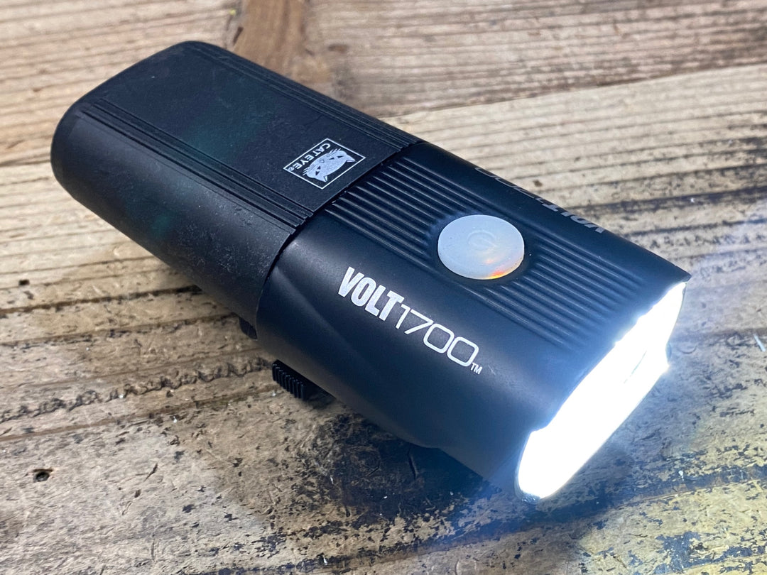 JY965 キャットアイ CATEYE VOLT1700 フロントライト ヘッドライト 1700ルーメン GoPROマウント付