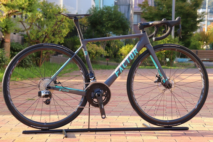 ファクター FACTOR O2 DISC 2019年モデル 49サイズ スラム レッド E-TAP 11S カーボン ロードバイク 【芦屋店】