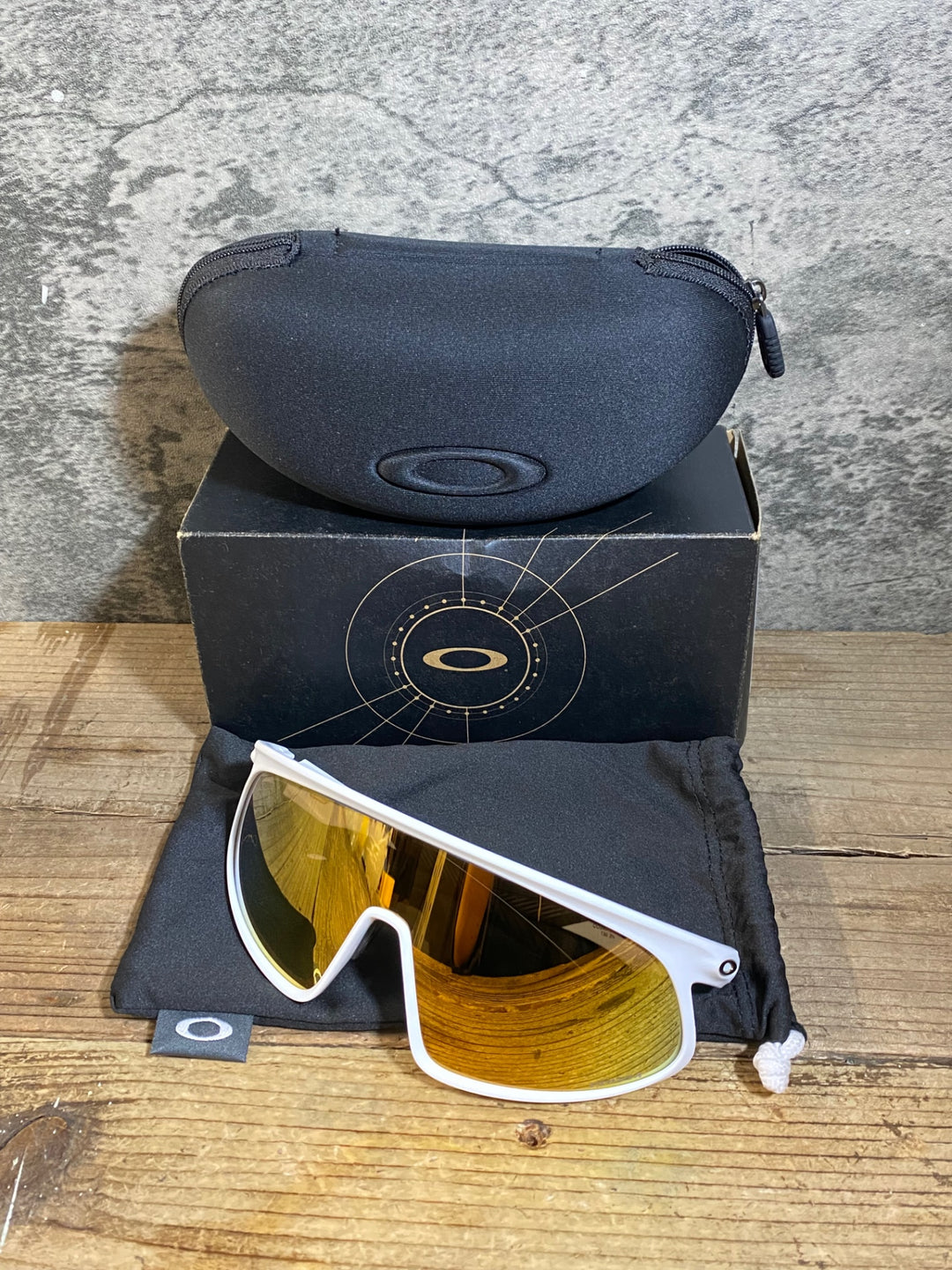 KG537 オークリー OAKLEY RSLV サングラス アイウェア 白 PRIZM ROAD