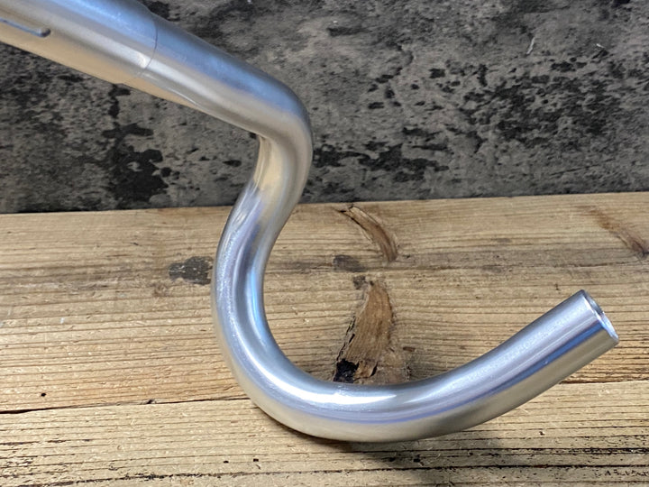 KJ377 日東 NITTO M151F アルミドロップハンドル シルバー 400mm Φ26.0