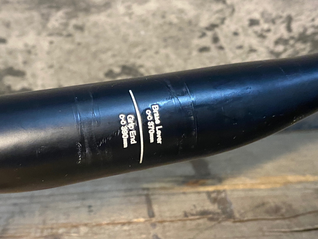 JJ292 DIXNA J-FIT MONROE FZ アルミ ドロップハンドル エンド C-C390mm Φ31.8