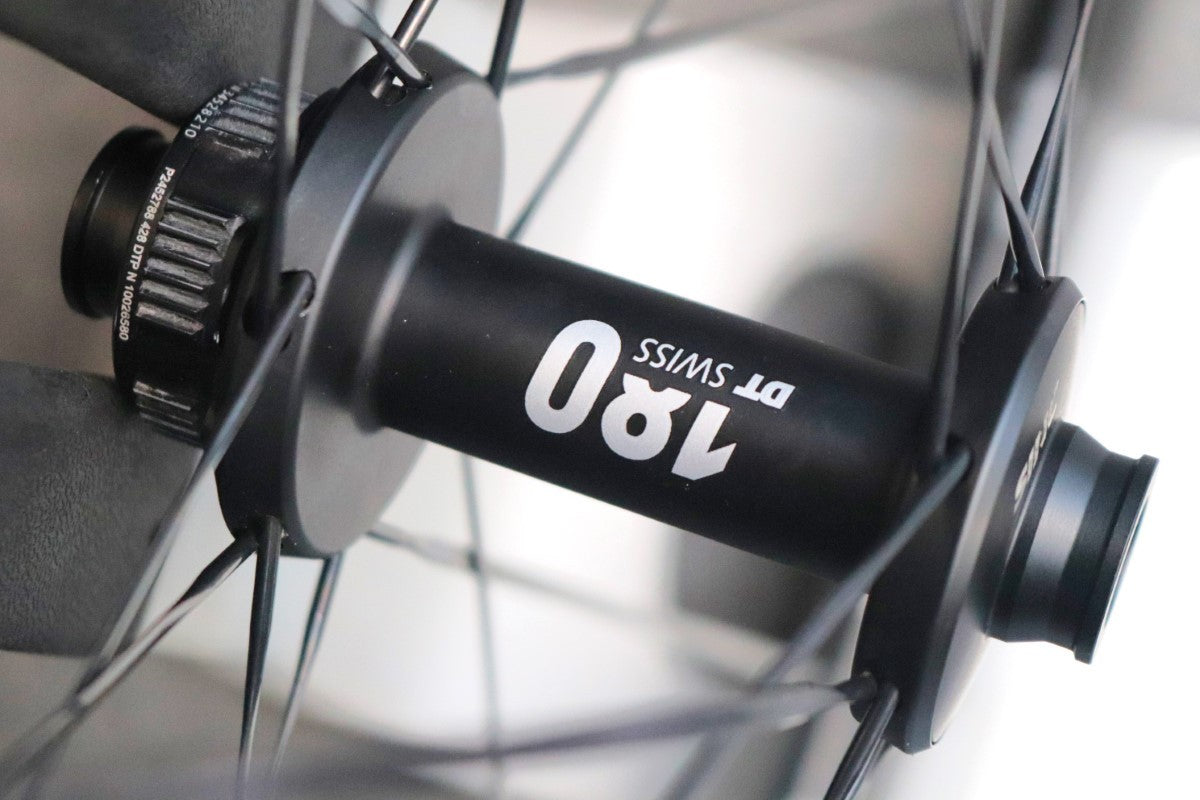 DTスイス DT SWISS ARC1100 DICUT DB 50 カーボン チューブレス
