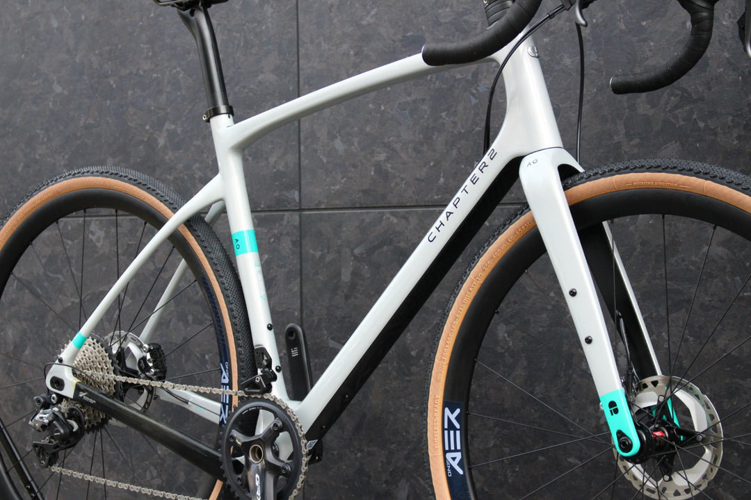 チャプター2 CHAPTER2 アオ AO 2020 Lサイズ シマノ GRX RX815 Di2 11S カーボン グラベルバイク 【福岡店】
