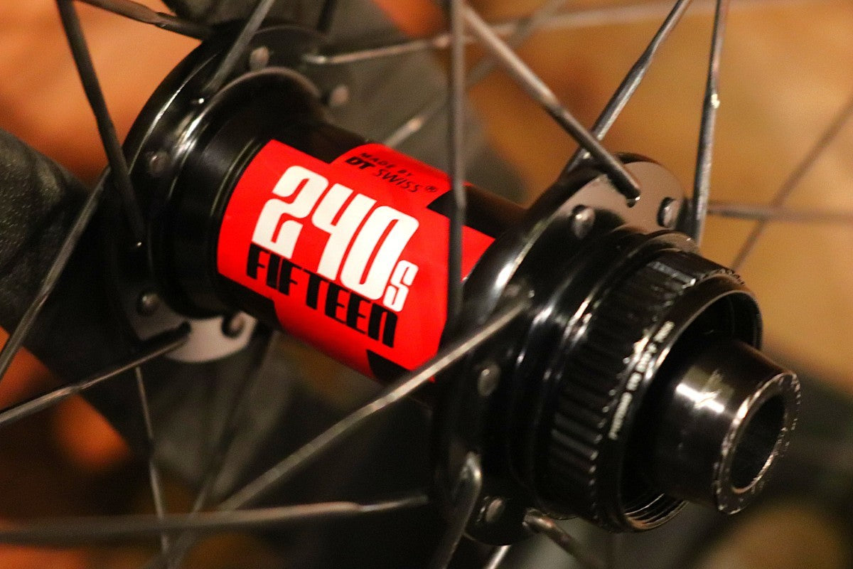 エンヴィ ENVE SES7.8 DT SWISS 240Sハブ カーボン クリンチャー