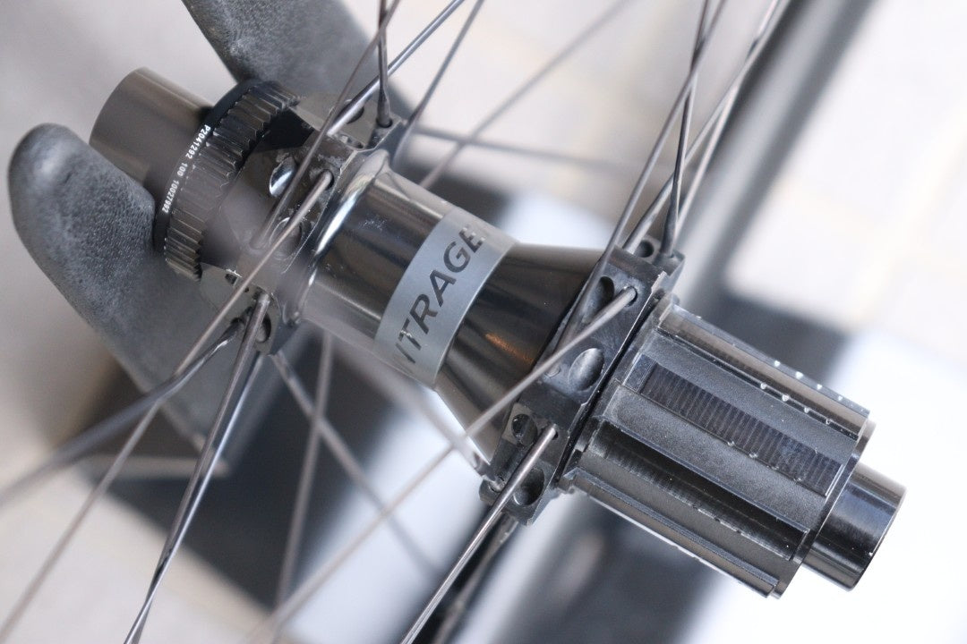 ボントレガー BONTRAGER アイオロス プロ ディスク AEOLUS PRO 37 TLR DISC カーボン チューブレスレディ ホイールセット シマノ11S/12S 21C 【横浜店】