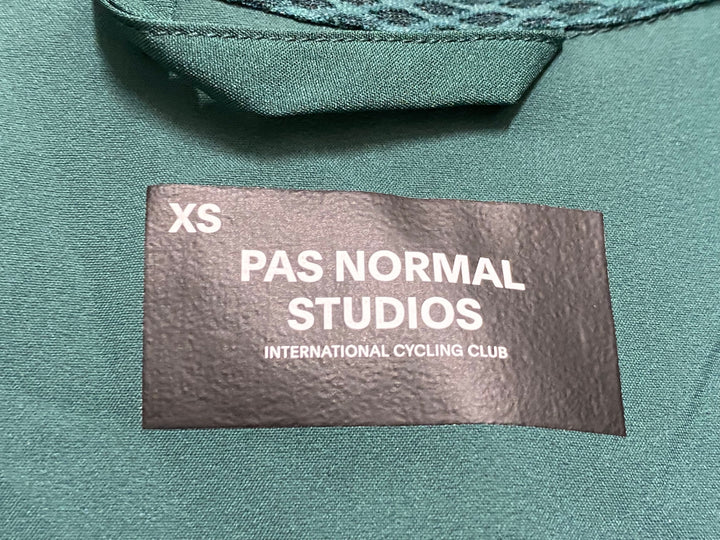 JN306 パスノーマルスタジオ PAS NORMAL STUDIOS サイクルベスト ジレ 緑 XS