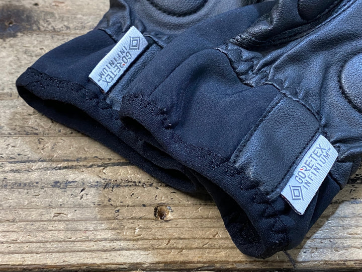 KJ050 モンベル mont-bell 長指 ウィンターグローブ 黒 M 裏起毛 GORE TEX INFINIUM