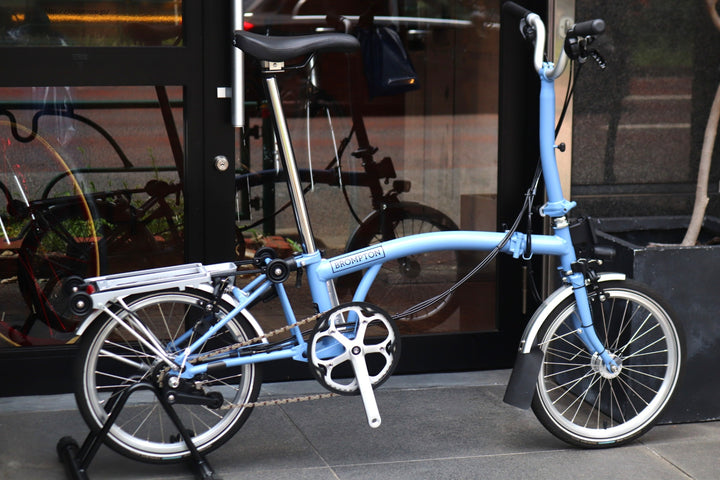 【ハブダイナモ組み！】 ブロンプトン BROMPTON M6R 2021モデル クラウドブルー 16インチ 折り畳み 小径車 【東京南麻布店】