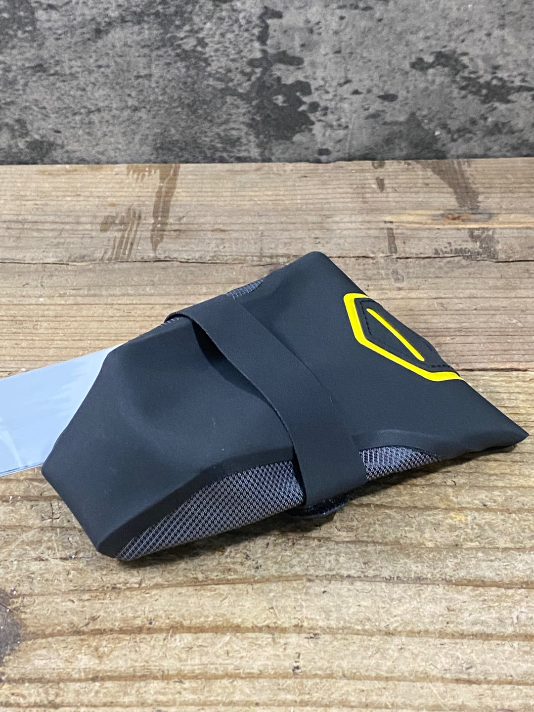 KQ672 アピデュラ APIDURA EXPEDITION トールパック TOOL PACK 0.5L サドルバッグ 0.5L