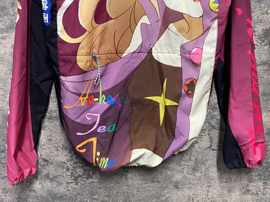 KD858 モノクローバー MONOCLOVER 長袖 ウィンドブレーカー バーガンディ S けいおん！琴吹紬 Birthday ver.