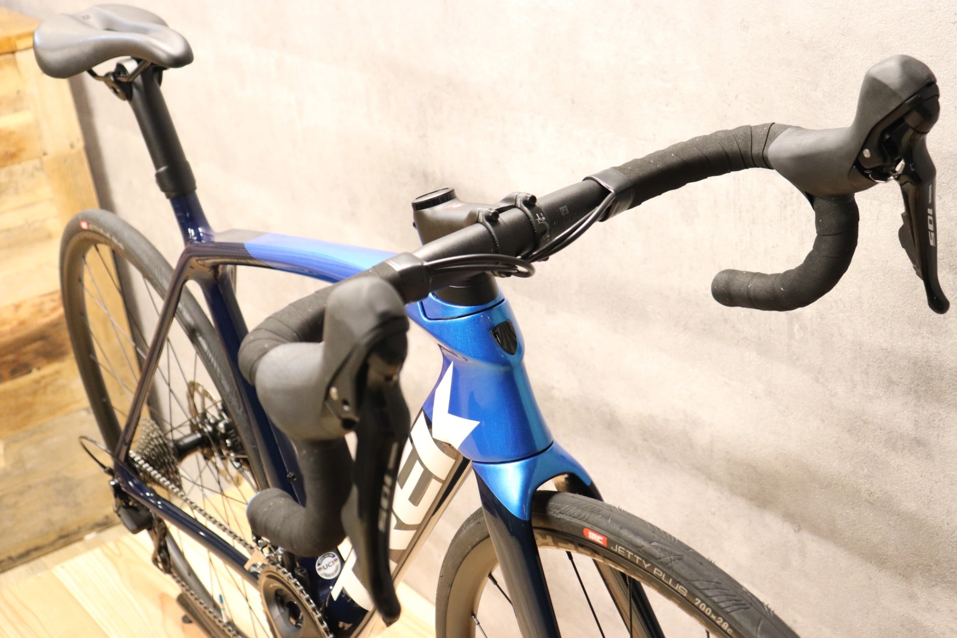 トレック TREK エモンダ EMONDA SL5 DISC 2021年 54サイズ シマノ 105