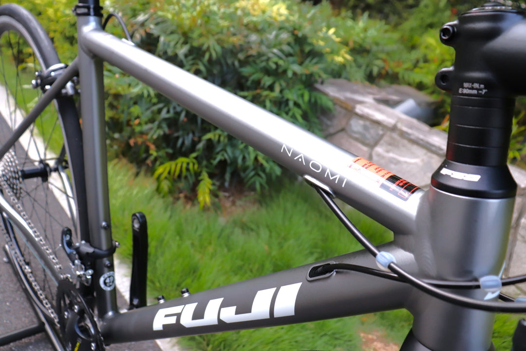 新品未使用 フジ FUJI ナオミ NAOMI 2023 49サイズ シマノ ソラ R3000 9S アルミ ロードバイク【さいたま浦和店】