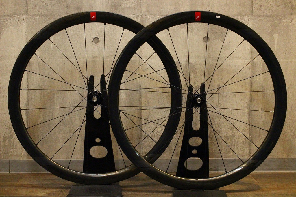フルクラム FULCRUM ウィンド WIND 40 DB カーボン チューブレスレディ