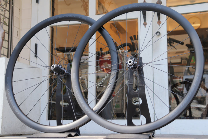 シマノ SHIMANO アルテグラ ULTEGRA WH-R8170-C36-TL カーボン チューブレスレディ ホイールセット シマノ11/12S 【横浜店】