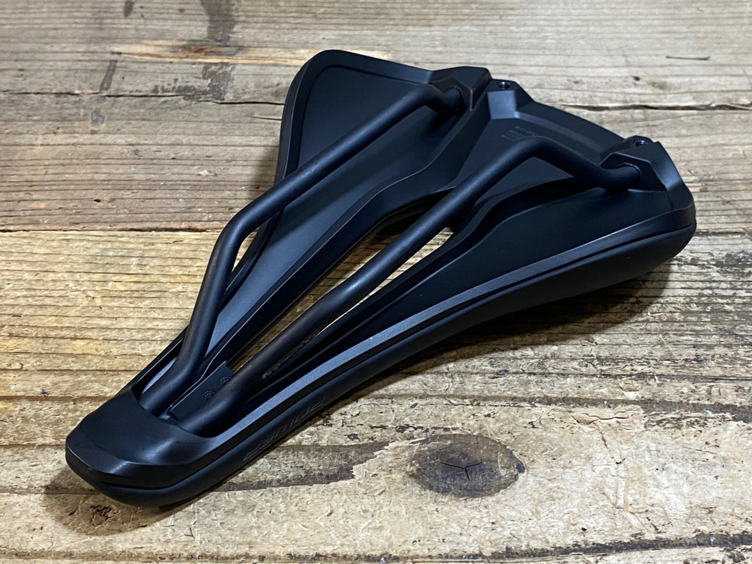 KK761 スペシャライズド SPECIALIZED POWER EXPERT WITH MIRROR サドル 黒 143mm Hollow Ti レール