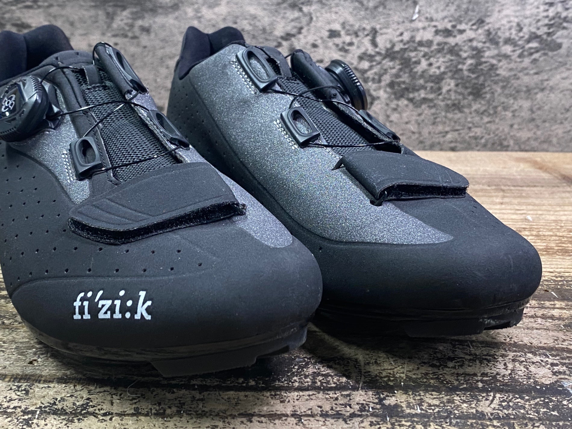JL054 フィジーク Fizik R5 BOA MAN ビンディングシューズ SPD-SL 黒
