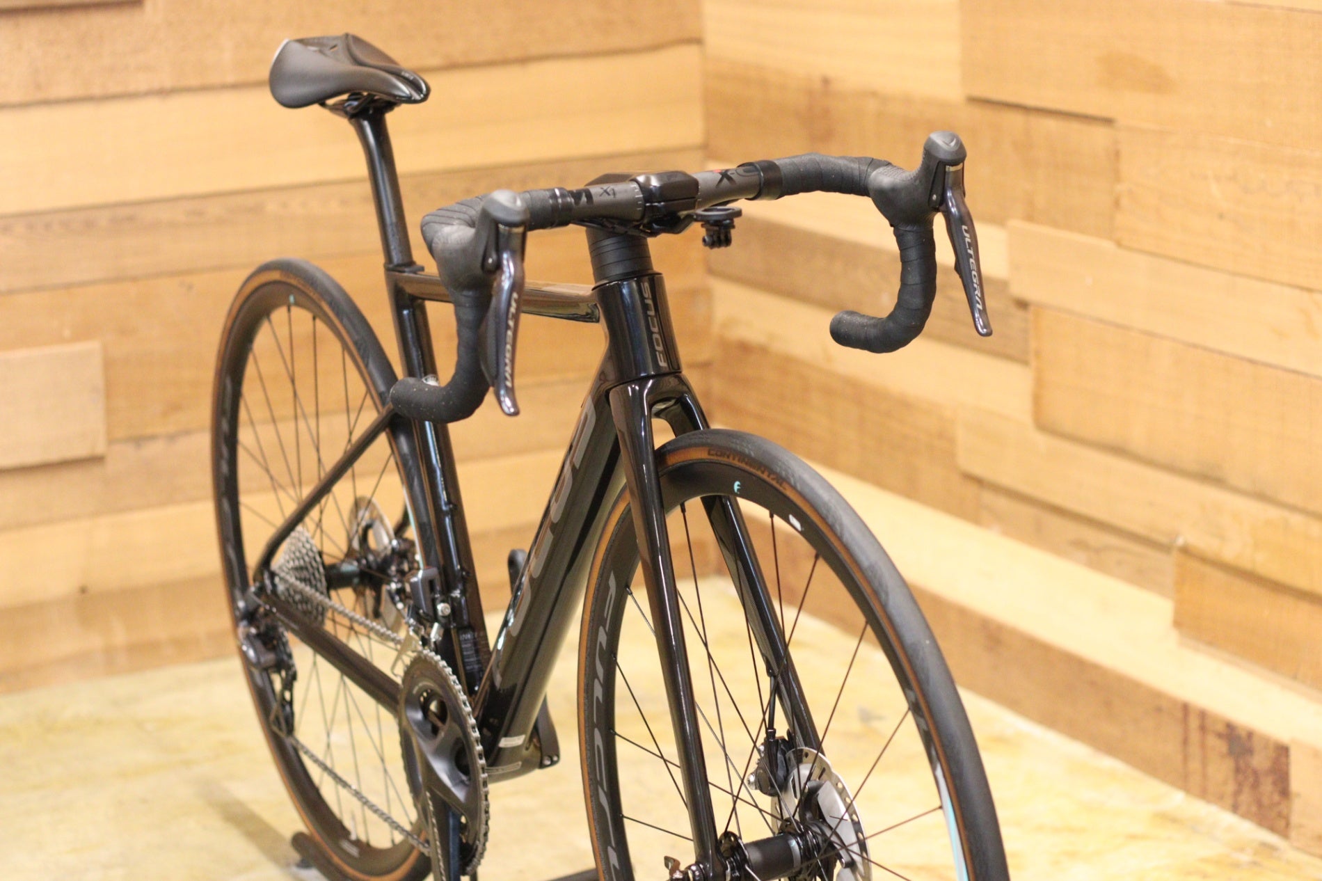 フォーカス FOCUS イザルコマックス ディスク9 アルテグラ Di2 XS フォーカス FOCUS イザルコマックス IZALCO MAX DISC 9 2020 XSサイズ