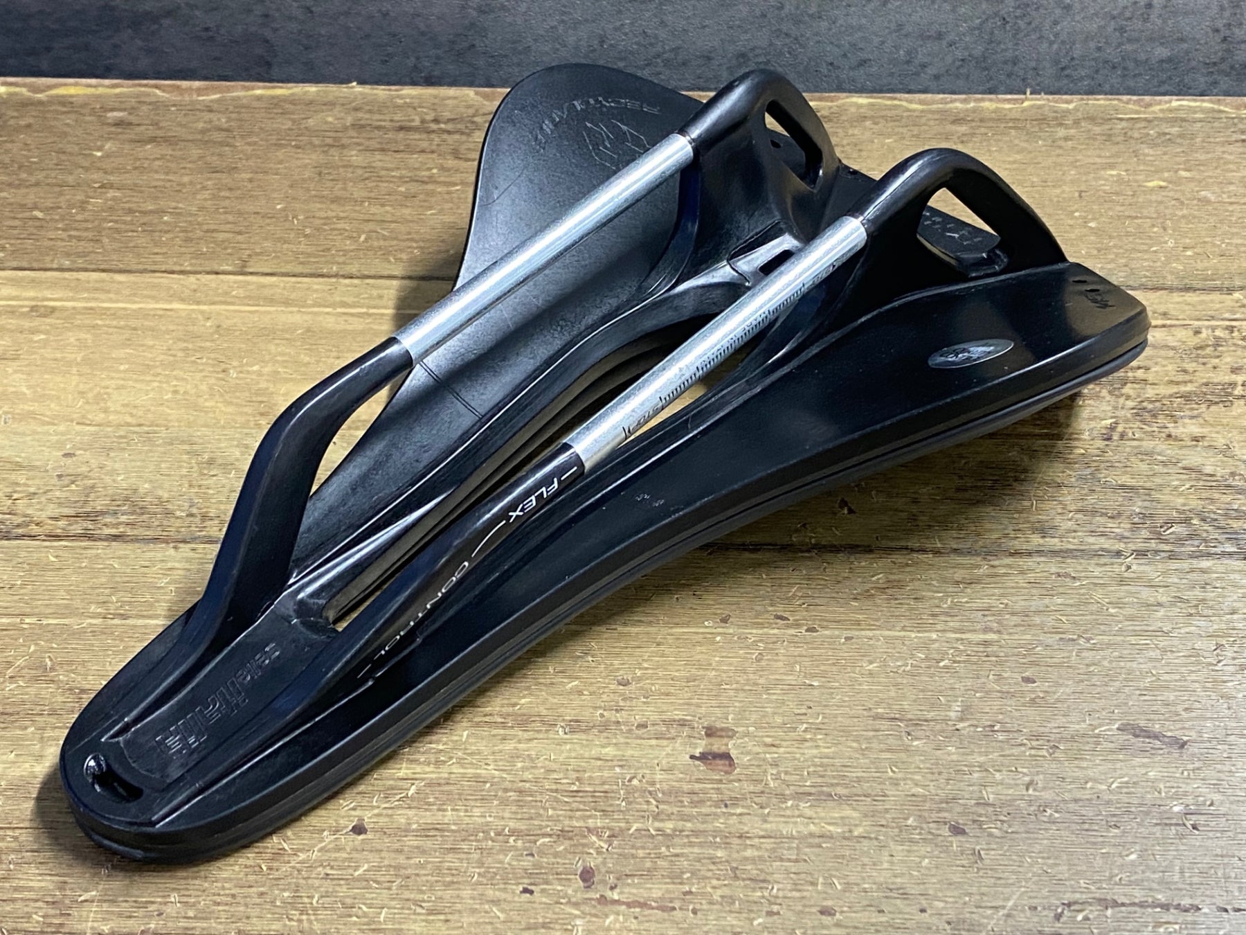 JY746 セライタリア selle italia NOVUS BOOST EVO サドル 黒 FecAlloy