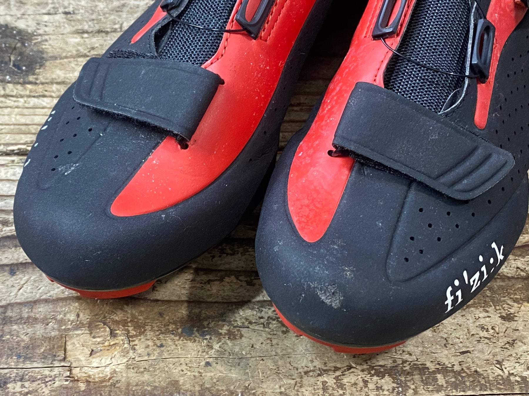JZ404 フィジーク fizik R5 ビンディングシューズ EU41 SPD-SL 赤