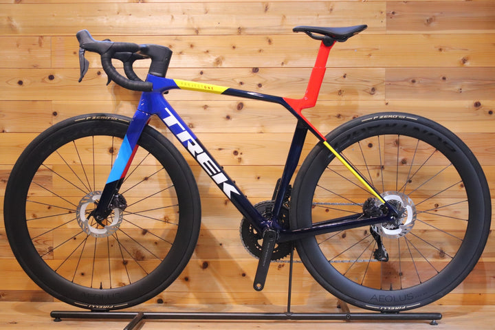 トレック TREK マドン MADONE SLR7 DISC GEN8 2025モデル Mサイズ シマノ アルテグラ R8170 12S AEOLUS PRO カーボン ロードバイク 【広島店】