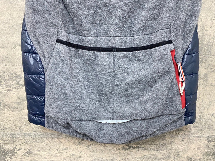 JY615 カフェドシクリステ CAFE DU CYCLISTE Albertine Gilet Men ジレ サイクルベスト 紺 グレー L ダウン 中綿 フリース