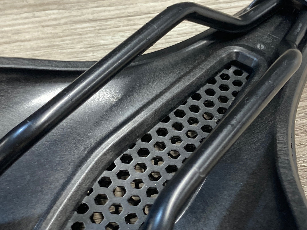 KD829 スペシャライズド SPECIALIZED POWER PRO MIRROR サドル 黒 143mm HOLLOW TIレール