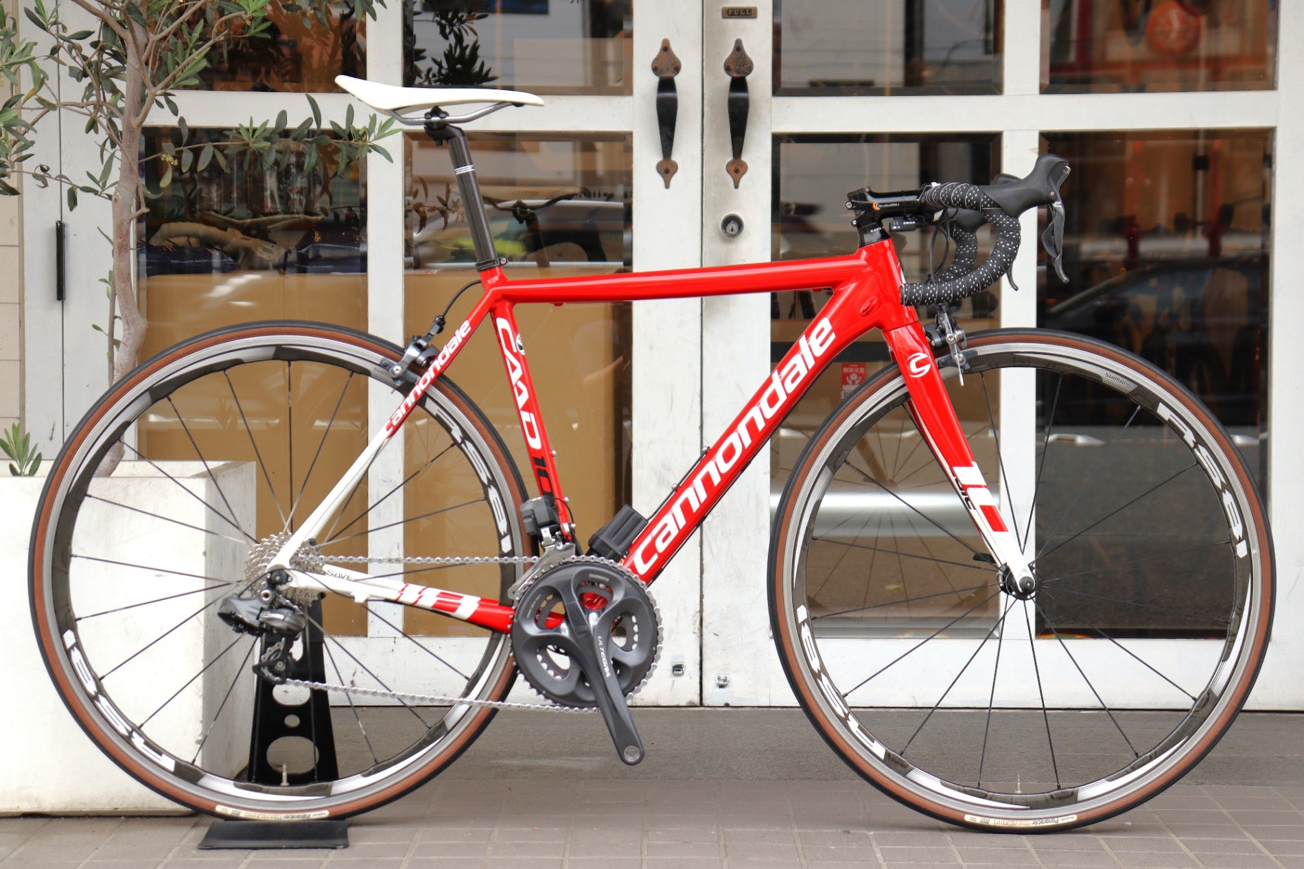 ロードバイク完成車 キャノンデール CAAD10 電動アルテグラ6800 DI2 