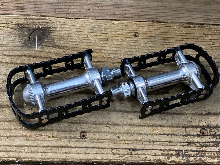 KE935 三ヶ島 MKS BM-7 フラットペダル 黒