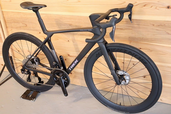 トレック TREK マドン MADONE SLR Gen8 P1 2025 Mサイズ アルテグラ Di2 R8170 12S カーボン ロードバイク 【千葉店】