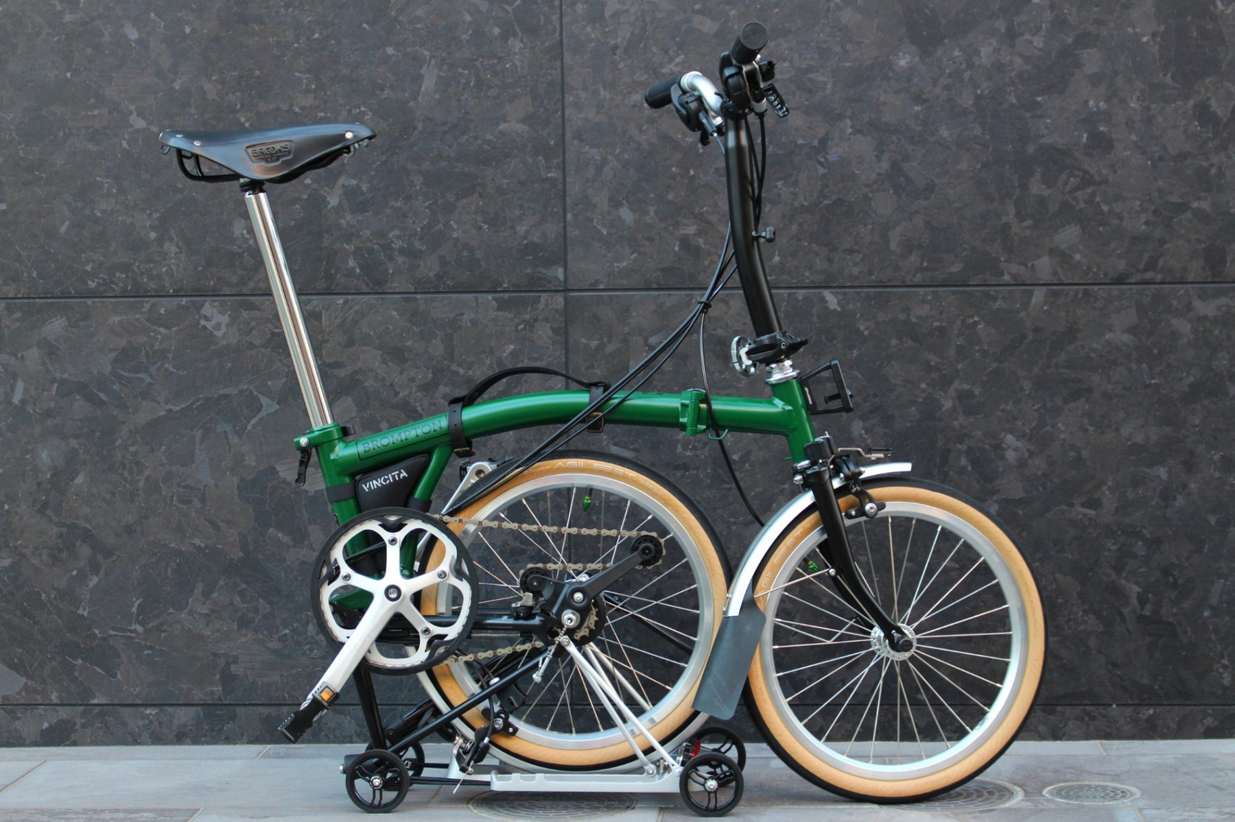 美品 ブロンプトン BROMPTON M6R（2017年） レーシンググリーン 美品 ブロンプトン M6R レーシンググリーンブラック 美品 ブロンプトン