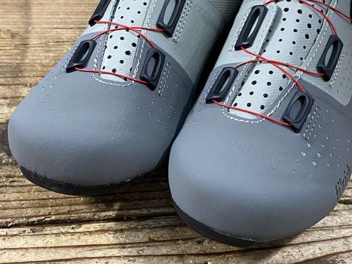KK388 フィジーク fizik TEMPO OVERCURVE R4 SHOES ビンディングシューズ 3穴 グレー EU40 1/2