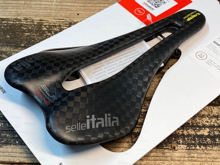 JG671 セライタリア sella italia BOOST TEKNO SUPERFLOW サドル カーボンレール 130mm 黒 ENGINEERED BY dallara